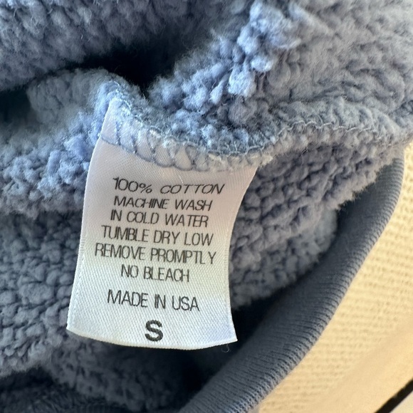 Set Active Woman’s Blue Crewneck Pullover - Picture 6 of 6